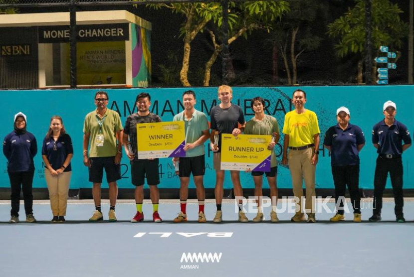 Duet petenis Taipei dan China, Cheng Peng Hsieh/Zijiang memastikan gelar juara sektor ganda putra mengalahkan pasangan Australia-Taipei, Joshua Charlton/Yi Jui Lo dengan skor rubber set 1-6, 6-3 dan super tiebreak 10-5 pada Amman Mineral Men