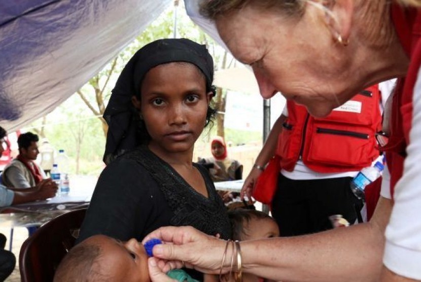 Dukungan dana Australian aid akan dialokasikan untuk menyediakan makanan, air bersih, rumah penampungan dan layanan kesehatan yang esensial bagi pengungsi Rohingya.