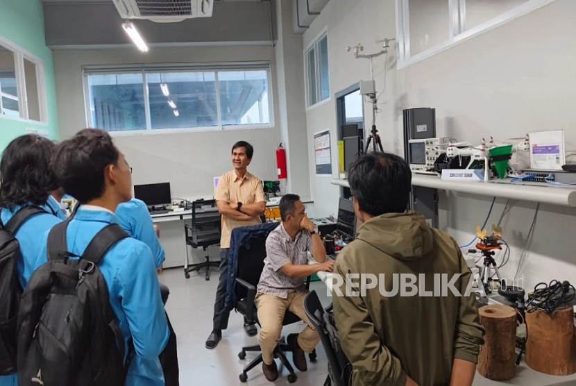 Informatika Harus Riset, Bukan Hanya Coding