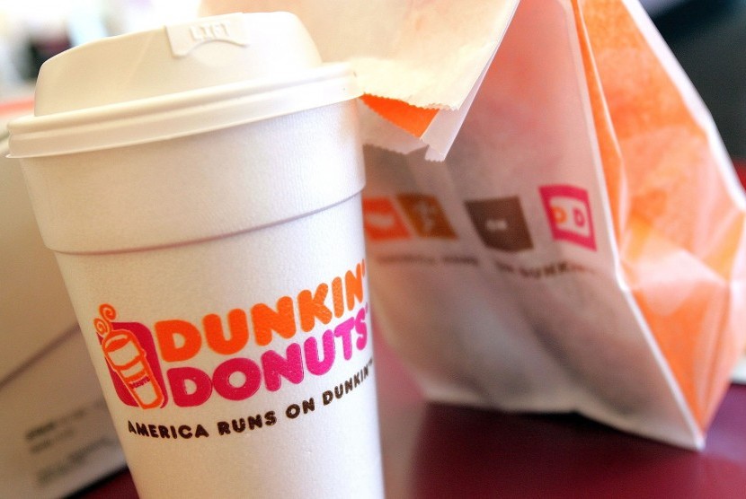 Dunkin' Donuts (ilustrasi). Kementerian Ketenagakerjaan (Kemenaker) menyatakan, PT Dunkindo Lestari, pemegang merek dagang Dunkin' Donuts, akan membayar THR pekerjanya 2021 dan 2022, mulai Juni mendatang. 
