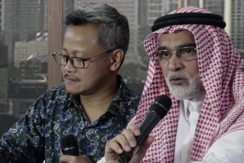 Duta Besar Arab Saudi untuk Indonesia, Osama Mohammed Abdullah Al Shuaibi (kanan)