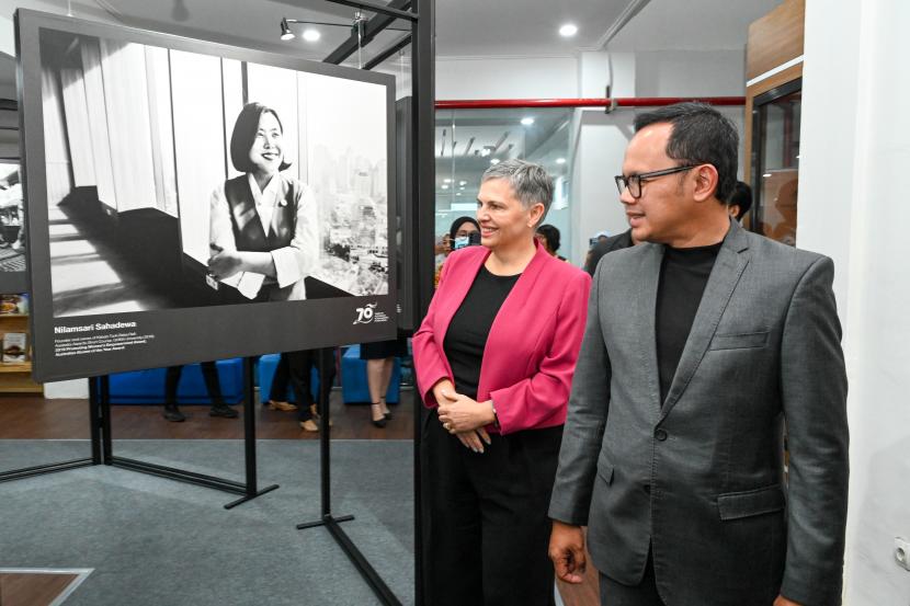 Duta Besar Australia untuk Indonesia, Penny Williams dan Wali Kota Bogor, Bima Arya, meresmikan Australian Reading Corner di Perpustakaan dan Galeri Kota Bogor, Senin (26/6/2023).