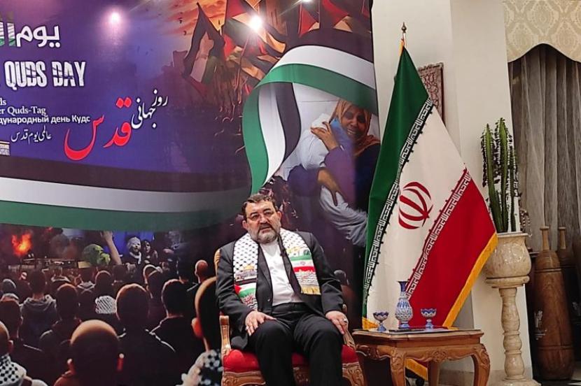 Duta Besar Iran untuk Indonesia Mohammad Boroujerdi saat media briefing bertema Hari Internasional Al-Quds di kediamannya di Jakarta, Rabu malam (4/4/2024).