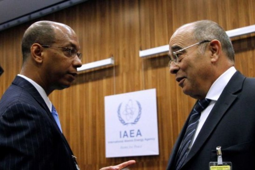 Duta Besar Israel untuk IAEA, Ehud Azoulay (kanan).