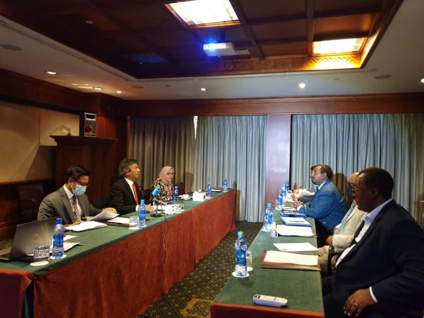  Duta Besar RI untuk Ethiopia, Djibouti, dan Uni Afrika, Al Busyra Basnur, mempromosikan Trade Expo Indonesia (TEI) Indonesia ke-35.