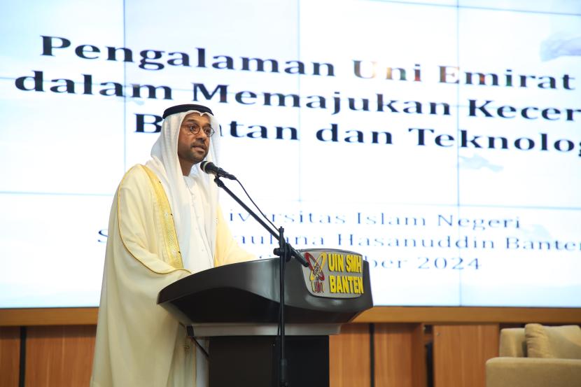 Duta Besar Uni Emirat Arab Abdullah Salem AlDhaheri saat menyampaikan pidato di UIN Sultan Maulana Hasanuddin Banten, Senin (9/9/2024)