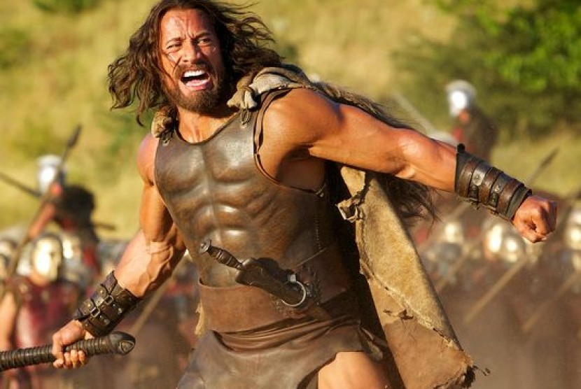 Dwayne Johnson sebagai Hercules.