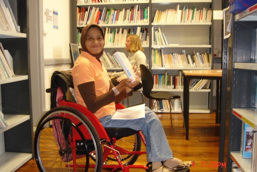 Dwi Ariyani, aktivis disabilitas yang ditolak penerbangannya oleh Etihad Airways