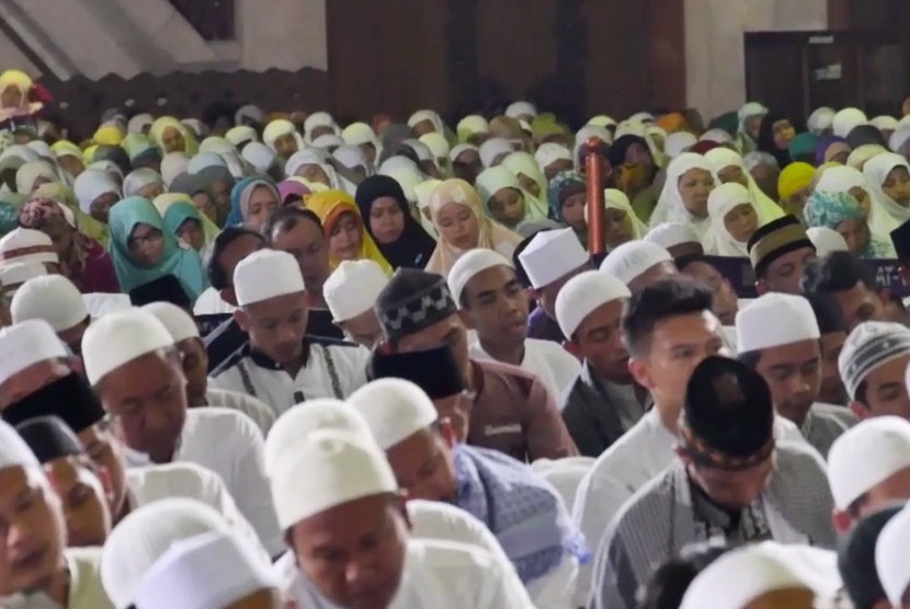 Imam di Brunei menilai akhir dan awal tahun momen tepat bermuhasabah. Ilustrasi muhasabah