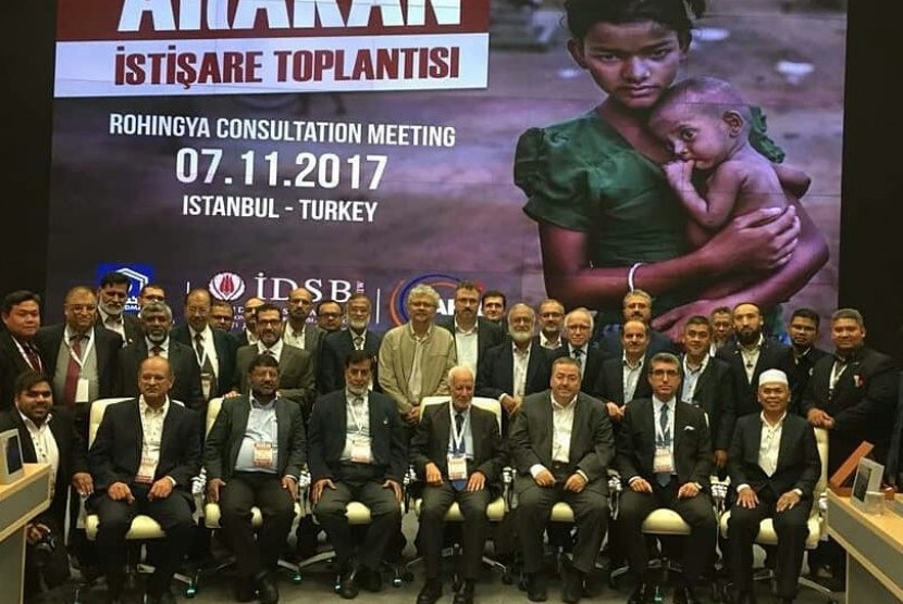 ebih dari 30 lembaga kemanusiaan dari 15 negara hadir dalam acara Rohingya Consultation Meeting yang diadakan oleh AFAD (Disaster and Emergency Management Presidency), UNIW (The Union of NGOs of the Islamic World), dan Al Khidmat Foundation di Istanbul, Turki, (7/11).