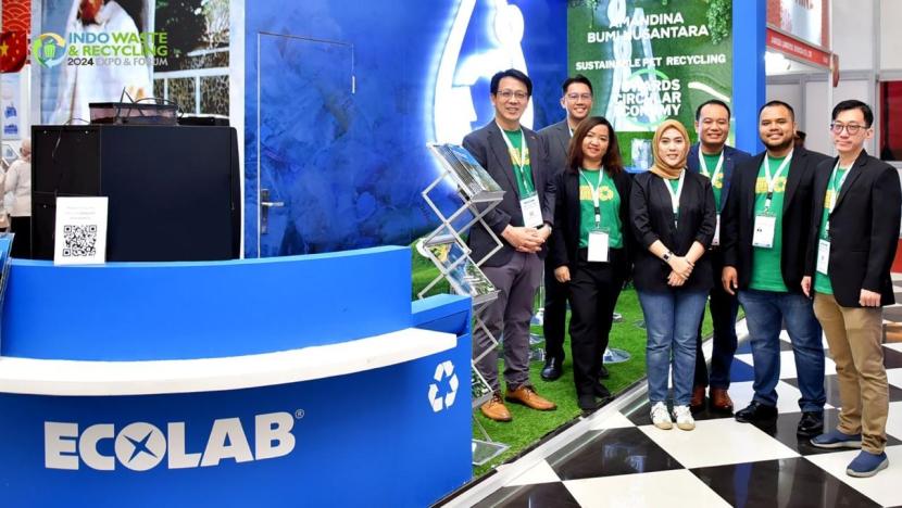 Ecolab gandeng Amandina Bumi Nusantara untuk mengurangi sampah plastik demi keberlanjutan lingkungan.