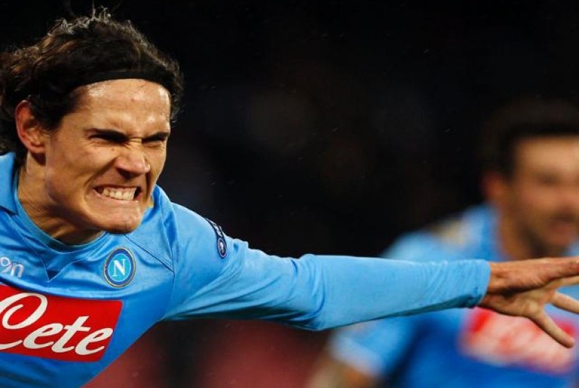  Edinson Cavani 