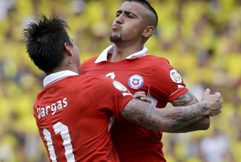 Eduardo Vargas dan Arturo Vidal.