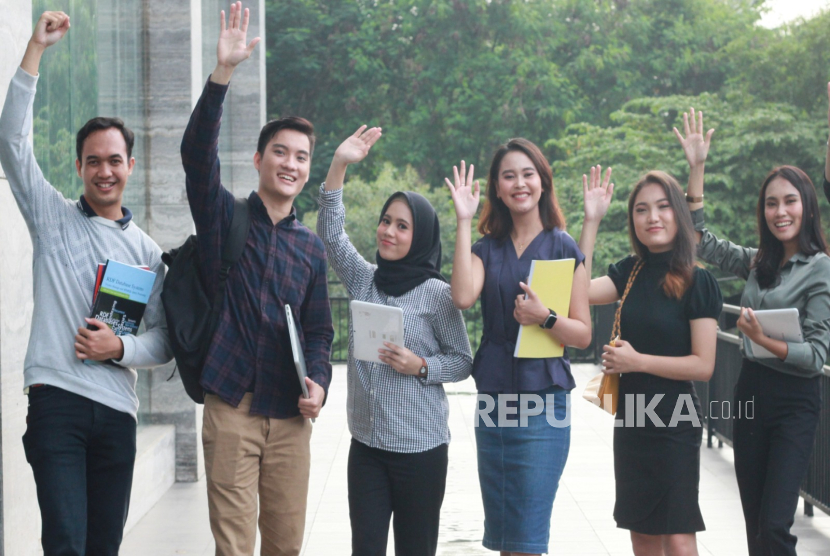 Edutrip Program UNM memberi kesempatan mahasiswa menjelajahi sistem pendidikan dan dunia profesional di luar negeri.