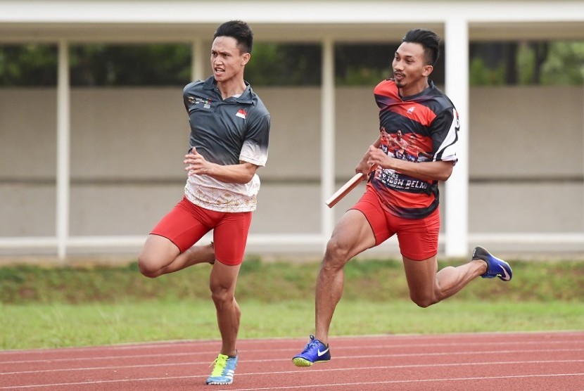 Eko Rimbawan (kanan) akan memimpin tim estafet 4x100 putra di SEA Games 2019.