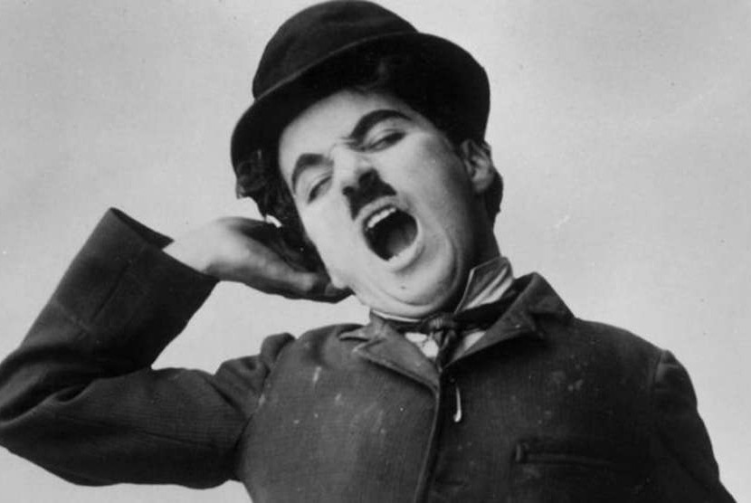 Ekpresi lucu komdedian kondang dunia asal Inggris, Charlie Chaplin.