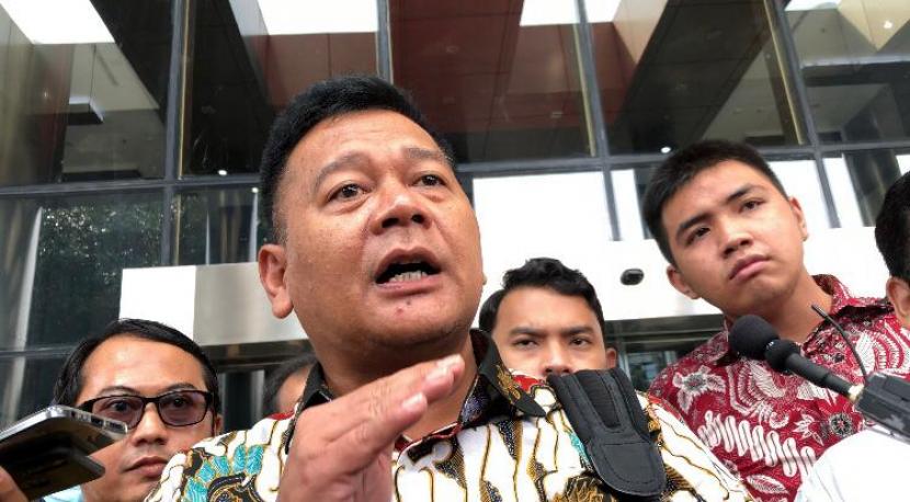 Eks Direktur Penyelidikan KPK, Brigjen Endar Priantoro usai memberikan klarifikasi mengenai LHKPN miliknya di Gedung Merah Putih KPK, Jakarta Selatan, Kamis (4/5/2023).