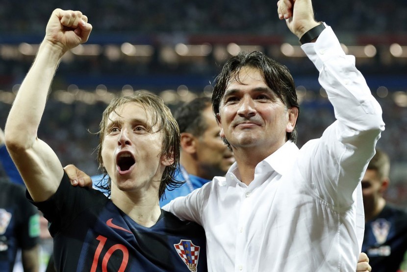 Eksperi Luka Modric dan Zlatko Dalok ketika menjalani pertandingan dalam putaran Final Piala Dunia di Rusia