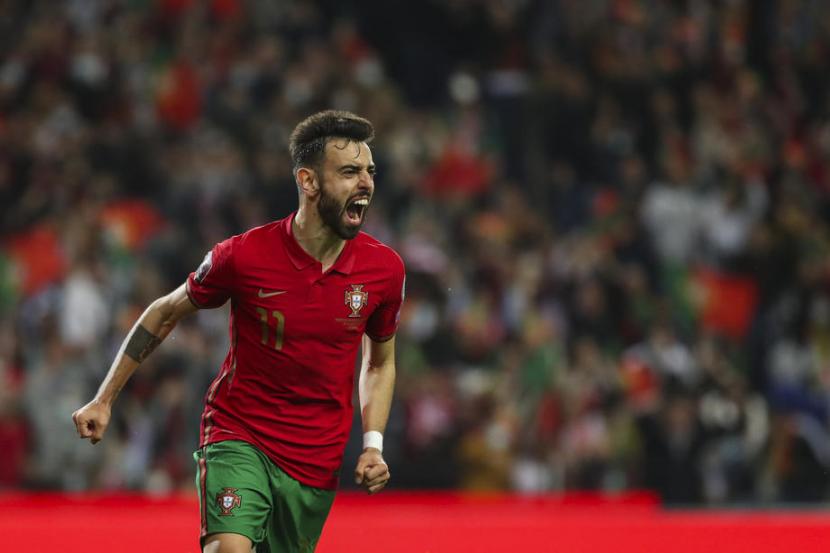 Ekspresi Bruno Fernandes seusai mencetak gol untuk Portugal saat melawan Makedonia Utara. 
