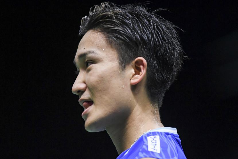 Pebulu tangkis tunggal putra Jepang Kento Momota siap beraksi di Indonesia Open 2022.