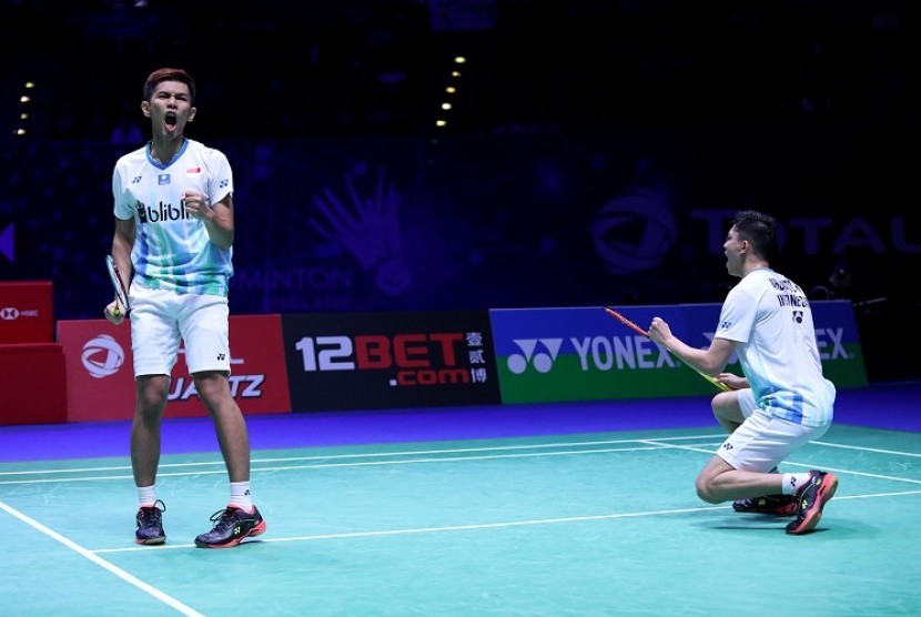 Ekspresi kegembiraan Fajar Alfian (kanan)/Muhammad Rian Ardianto lolos ke semifinal ganda putra All England 2019.