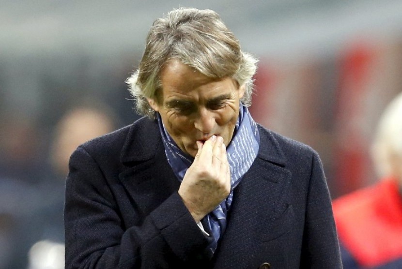 Ekspresi kekecewaan Roberto Mancini setelah Inter Milan ditaklukkan Lazio 1-2.