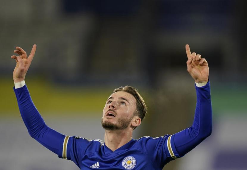 Ekspresi penyerang Leicester City, James Maddison usai mencetak gol ke gawang Wolverhampton, Ahad (17/1) dini hari WIB.