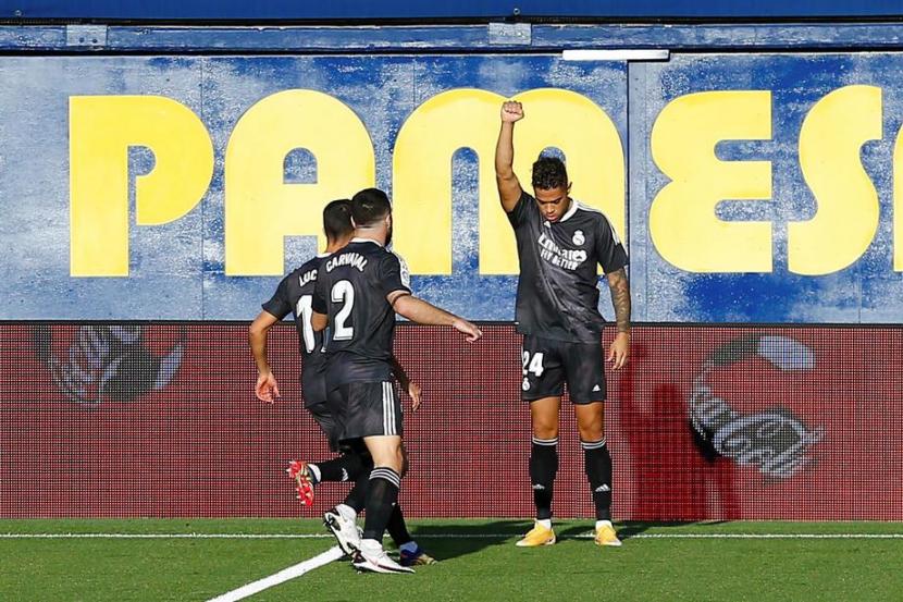 Ekspresi Penyerang Real Madrid, Mariano Diaz usai mencetak gol ke gawang Villareal.
