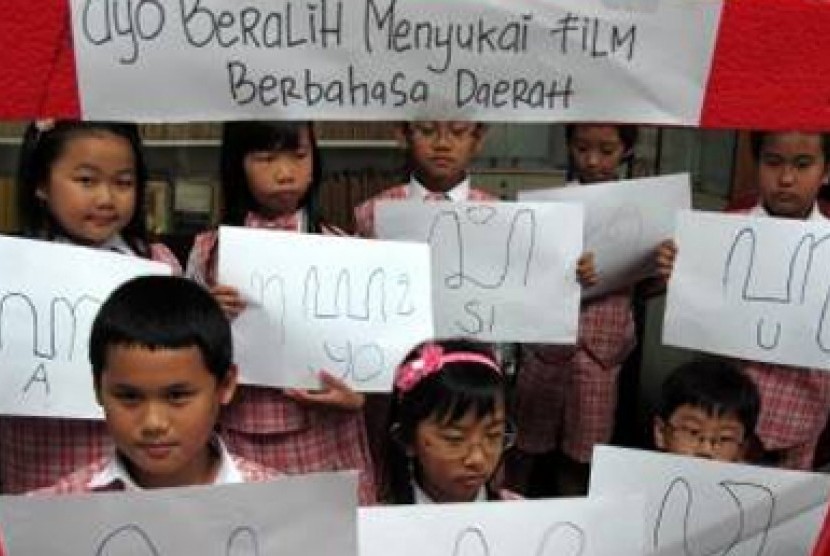 Masih Ada Diajarkan di Sekolah, Bahasa Jawa Belum Punah | Republika Online