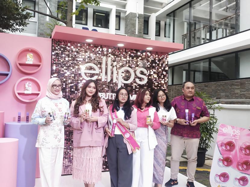 Ellips Shine Sister Goes to Campus diselenggarakan pada Kamis (6/6/2024) di Universitas Gadjah Mada Yogyakarta, Kamis (6/6/2024). Tiga Ellips Campus Ambas