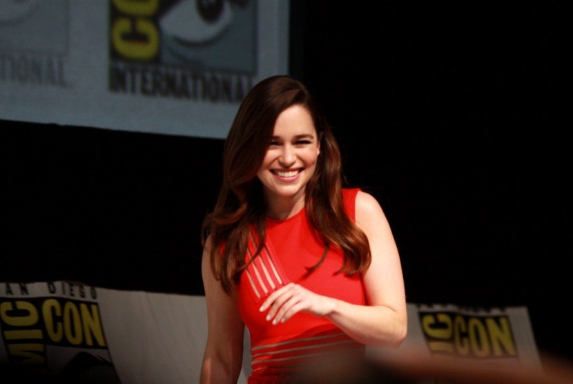 Emilia Clarke dikabarkan akan gantikan Amber Heard di 'Aquaman 2'.