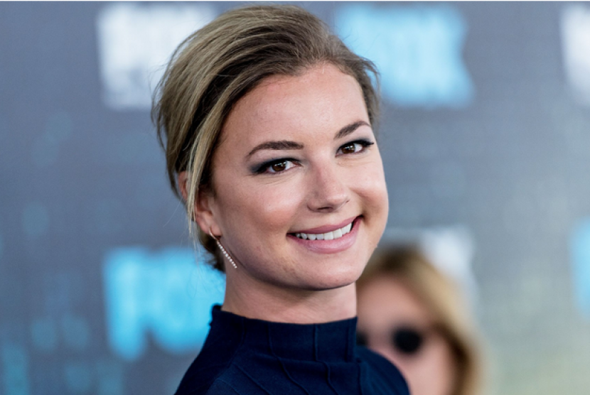 Emily VanCamp