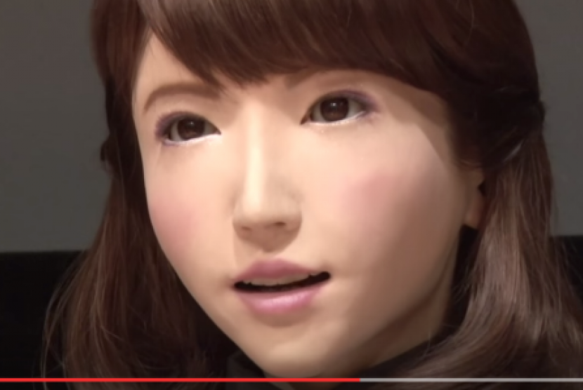 Erika, robot cantik mirip manusia