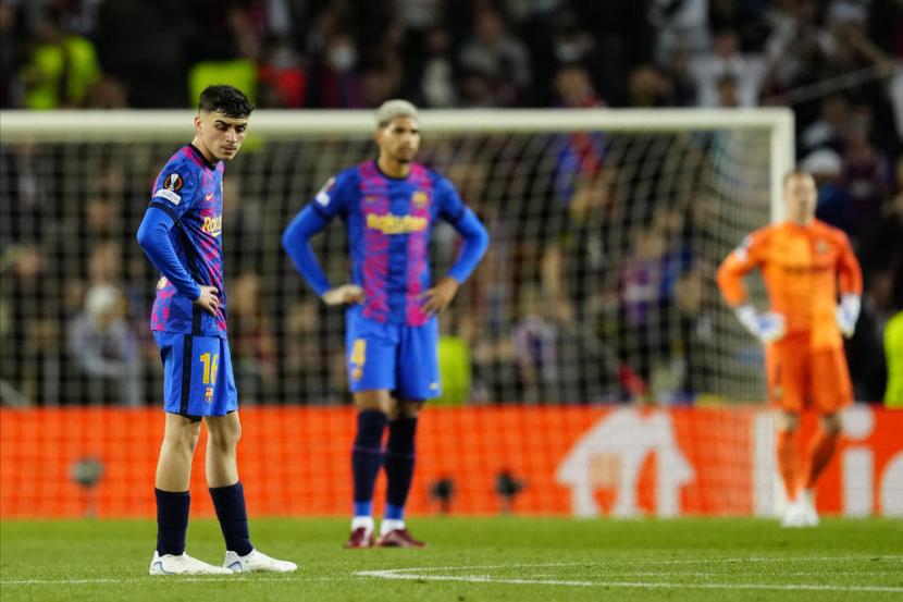 Eskpresi para pemain Barcelona saat gawangnya kebobolan lagi di Stadion Camp Nou.