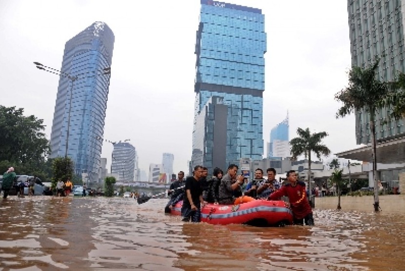 evakuasi banjir/ilustrasi