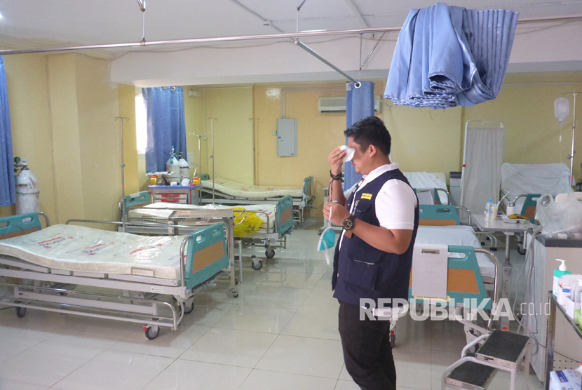Klinik Kesehatan Haji Indonesia (KKHI) Daker Madinah. Panja Haji 2022 Kunjungi Layanan Kesehatan di Madinah