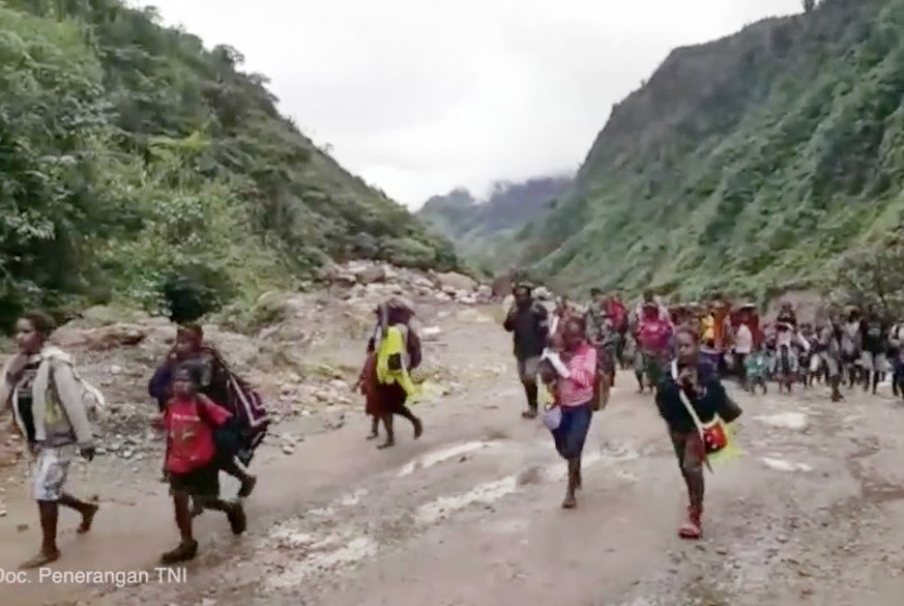 Evakuasi warga sandera di Papua 