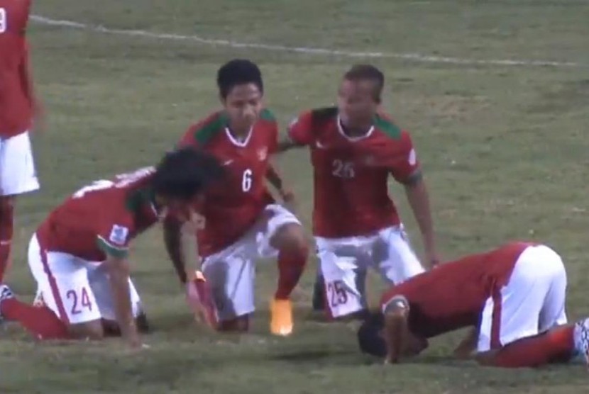 Evan Dimas merayakan gol ke gawang Laos.
