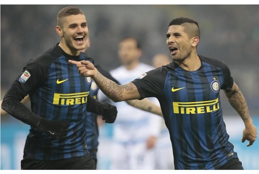 Ever Banega (kanan) dan Mauro Icardi