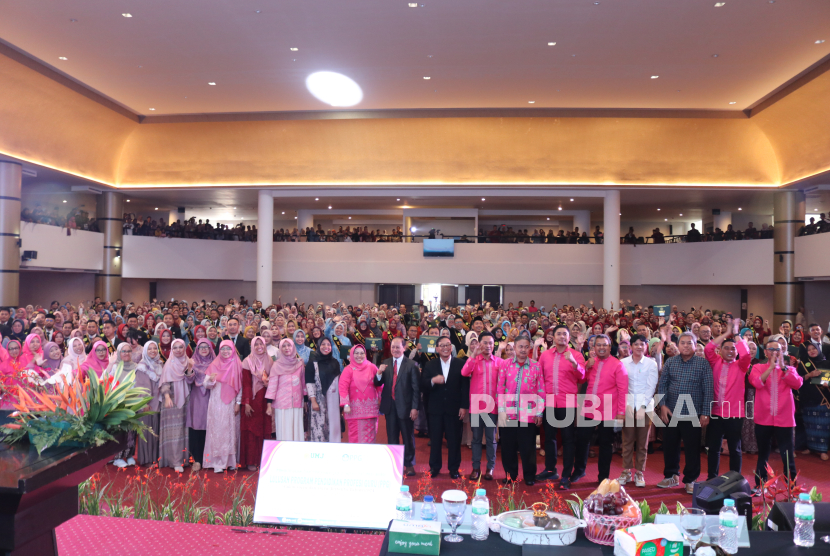 Fakultas Ilmu Pendidikan (FIP) Universitas Muhammadiyah Jakarta (UMJ) mengukuhkan 641 lulusan Program Studi Pendidikan Profesi Guru (PPG). 