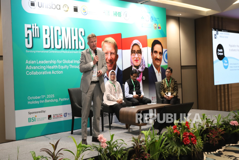 Fakultas Kedokteran Universitas Islam Bandung (FK Unisba) kembali menunjukkan kiprahnya di tingkat internasional melalui penyelenggaraan The 5th Bandung International Conference of Medical and Health Sciences (BICMHS 2025)