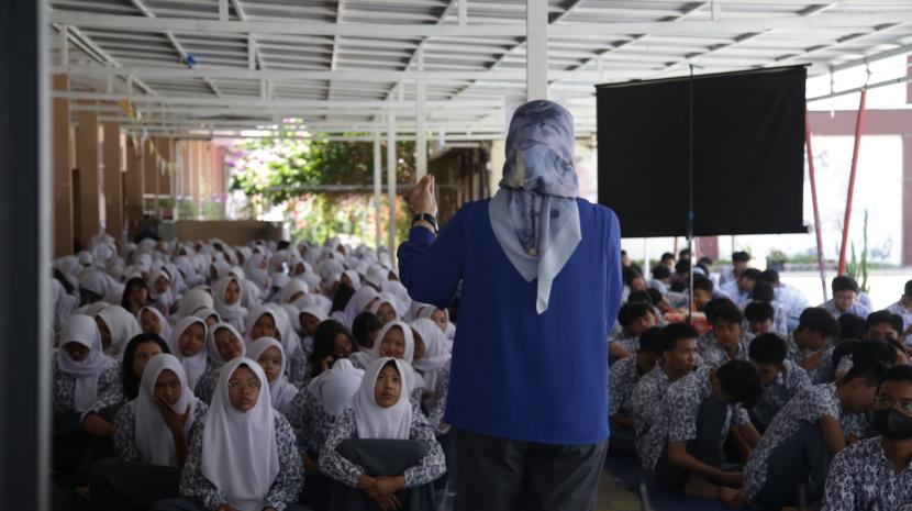 Fakultas Kedokteran Universitas Islam Bandung (Unisba) telah menggelar pelatihan bertajuk “Transformasi Pola Hidup Sehat: Pencegahan Obesitas” di SMAN 1 Padalarang