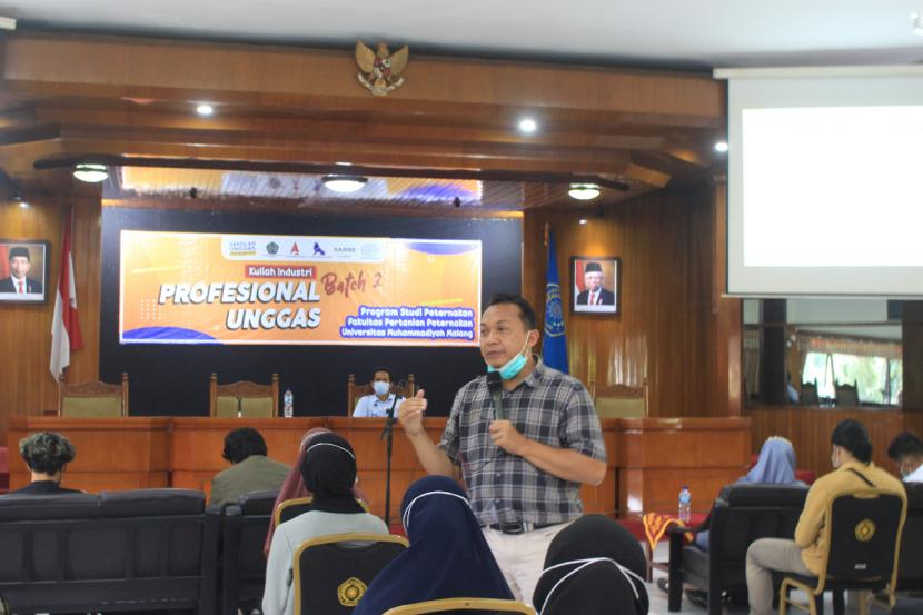 Fakultas Pertanian dan Peternakan (FPP) Universitas Muhammadiyah Malang (UMM) menggelar kuliah industri profesional unggas di Aula BAU UMM, Kamis (4/3).