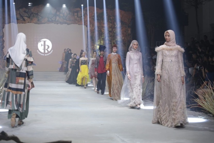 Fashion Rhapsody 2020 yang mengangkat tema 