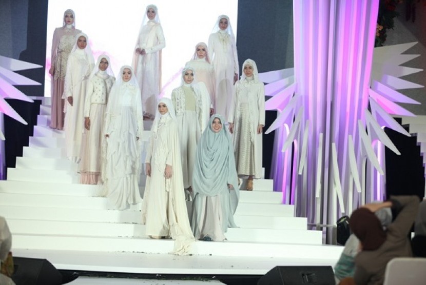 Fashion show Irna Mutiara