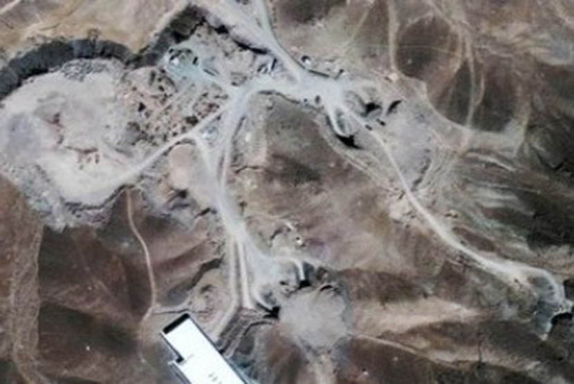 Fasilitas pengembangan nuklir Iran di Qomm yang diduga sebagai pusat pengayaan uranium