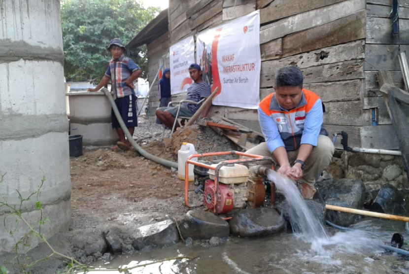 Fasilitator Desa Berdaya, Rumah Zakat menggulirkan program pemberdayaan “Nelayan Berdaya” Desa Dedeta, Kabupaten Halmahera Utara, Maluku Utara. 