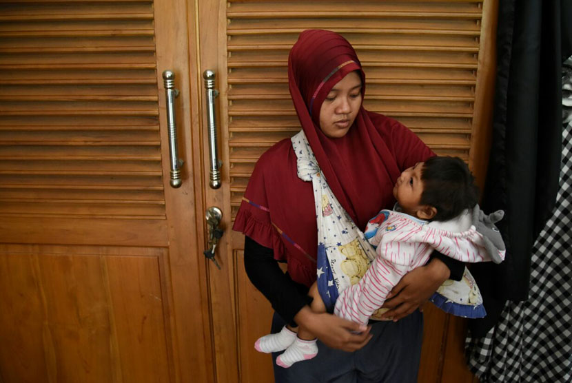 Fatimah, balita usia 18 bulan asal Kelurahan Cisereuh, Kecamatan/Kabupaten Purwakarta, menderita mikrosefalus sejak usia 10 bulan, Jumat (21/10)