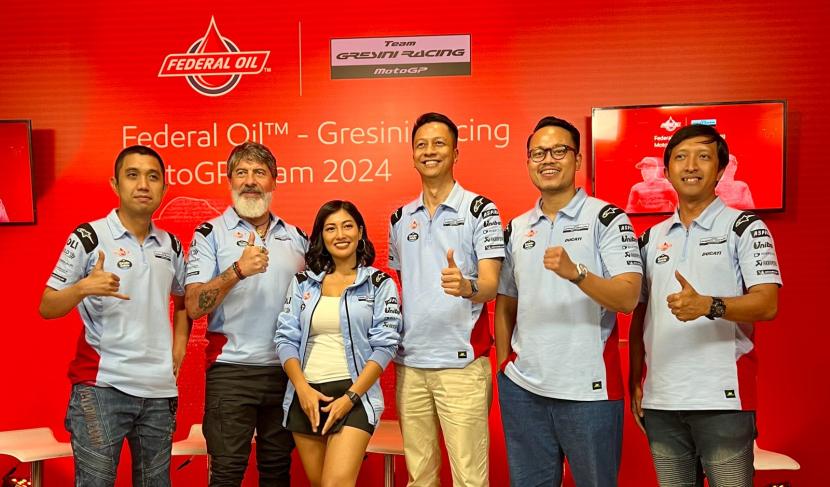 Federal Oil, a brand line of PT ExxonMobil Lubricants Indonesia (PT EMLI), held a Live Streaming event after the launch of Team Gresini Racing MotoGP 2024, Sunday (21/1/2024).