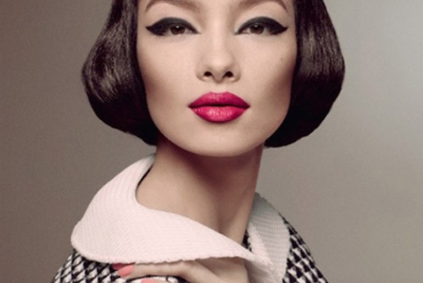 Fei Fei Sun menjadi model sampul Vogue Italia edisi Januari 2013
